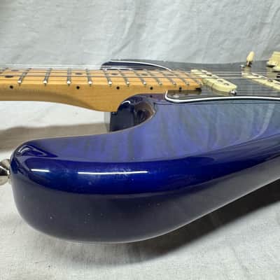 Fender Limited Edition Player Stratocaster HSS Plus Top Guitar 2021 - Blue Burst / Maple neck image 17