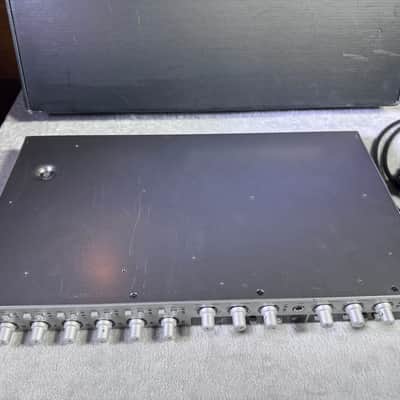 Immagine Audient ASP800 8-Channel Microphone Preamp/ADC 2010s - Silver - 5