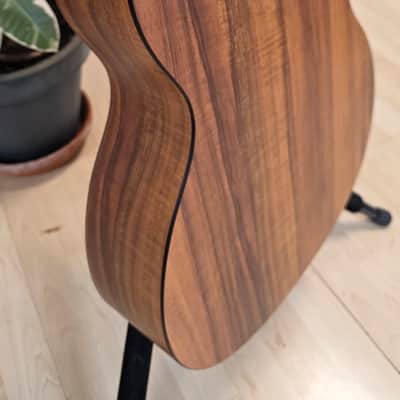 Martin Custom Shop 000-14 Hawaiian X Flame Koa Robert Armstrong Graphic Artwork USA American Auditorium Acoustic Guitar CASE QUEEN TIME CAPSULE Special Limited Edition image 6