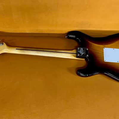 Fender 1954 Fender Stratocaster 70th Anniversary Limited Edition Journeyman Relic Greg Fessler Masterbuilt 2025 - Journey Relic Sunburst image 2