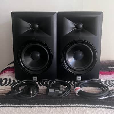 Pair of JBL LSR305 2-way active studio monitor speakers 5inch, 3 series, 2010’s, black with extras image 5