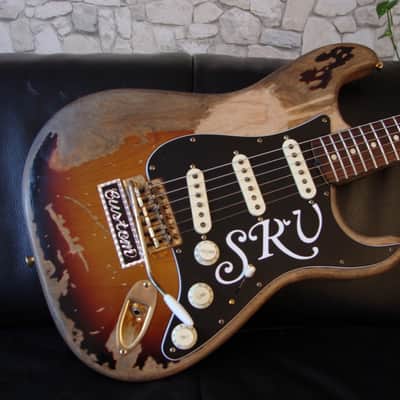 Fender Stevie Ray Vaughan Road Worn 60s Stratocaster 2014 Sunburst