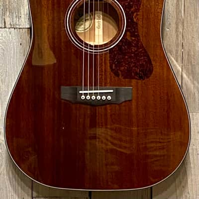 Guild Westerly Collection D-120 Natural, Amazing Dreadnaught Plays Outstanding with Gig Bag ! image 1
