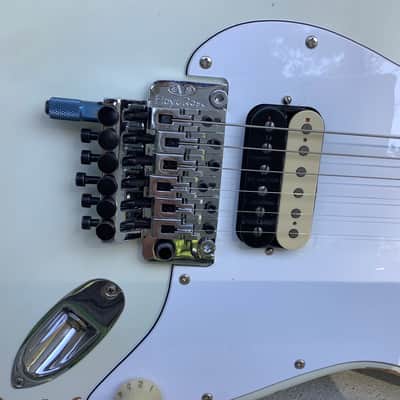 EVH Frankenstein Series Relic White With Upgrades image 11