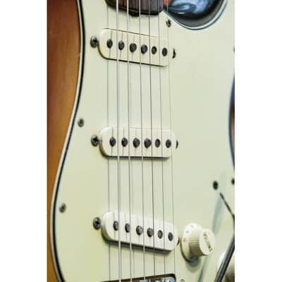 1965 Fender Stratocaster sunburst image 7