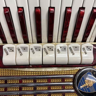 Cavalier 3 Reed Piano Accordion, Red image 3