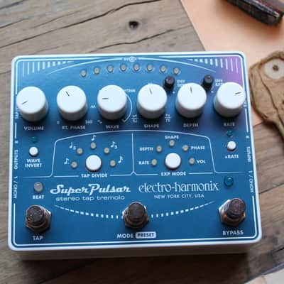 Electro-Harmonix Super Pulsar Tremolo | Reverb Canada
