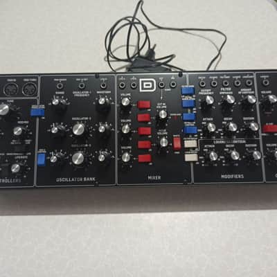 Behringer Model D Analog Synthesizer 2018 - Present - Black image 7