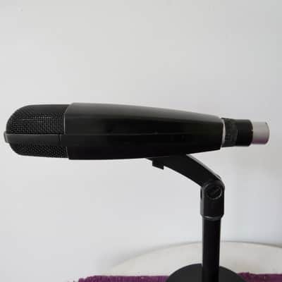 Sennheiser MD 421-U Cardioid Dynamic Microphone - Black image 3
