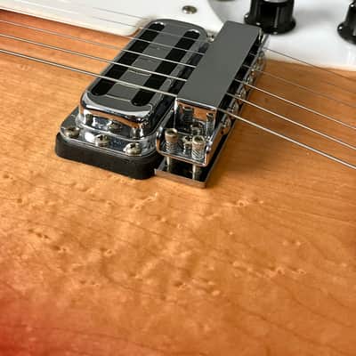 Rickenbacker 381/V69 1993 - Fireglo image 5