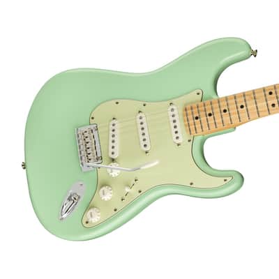 Fender Limited Edition Player Stratocaster Electric Guitar, Maple FB, Surf Green image 4