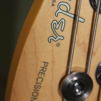 2000 Fender USA Precision Bass Standard Lefty Natural Ash Mint Condition W/Case image 4