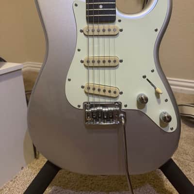 Schecter Nick Johnston Traditional with Rosewood Fretboard 2017 - Present - Atomic Silver image 2