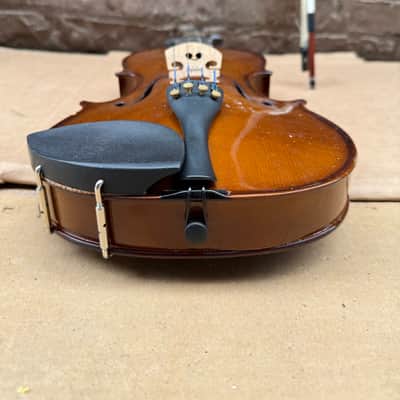 Cremona 4/4 Violin Outfit w/ Bow, Case & Shoulder Rest – Used image 9
