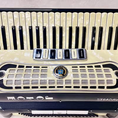 STRADAVOX 3-REED ACCORDION #CSKK726 image 2
