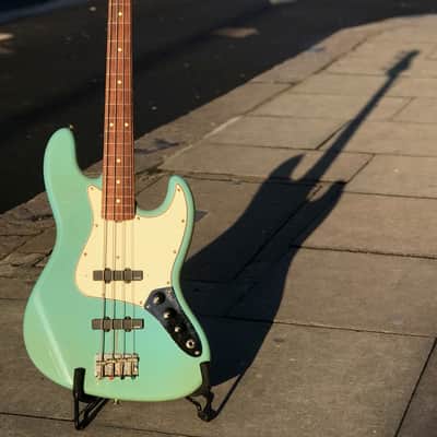 Squier JV Jazz Seafoam Green image 2