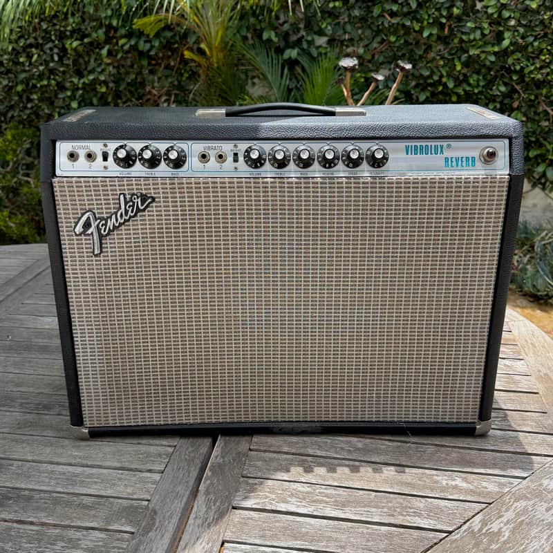 1977 Fender Vibrolux Reverb 2-Channel 35-Watt 2x10" Guitar Combo Amp Silverface image 1