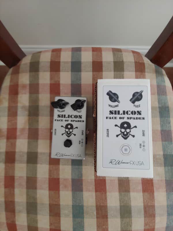 R Weaver FX Face of Spades Fuzz image 1