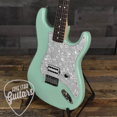 Mint Fender LTD Tom DeLonge Stratocaster - Surf Green with Deluxe Gig Bag image 9
