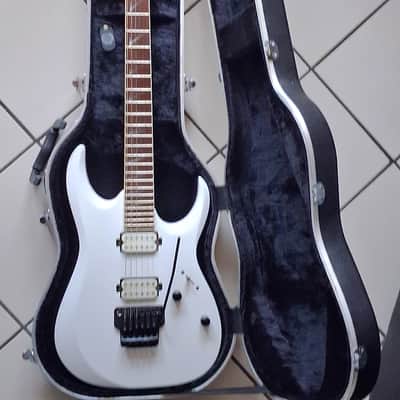 Ibanez RGD 320 2010 - Blanche image 1
