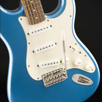 Squier Classic Vibe '60s Stratocaster, Laurel in Lake Placid Blue image 3