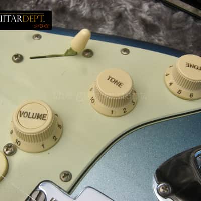 ♚MINT♚ 2019 FENDER AMERICAN ELITE STRATOCASTER USA ♚ SKYBURST !♚ MAPLE CAP♚ Ultra image 22
