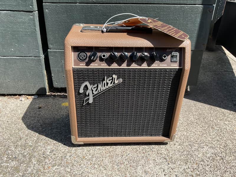 Fender Acoustasonic 15 image 1