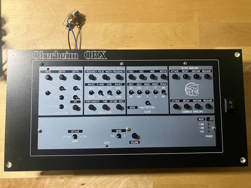 Oberheim crOwBX (OBX Clone) imagen 1