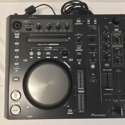 Pioneer DDJ-S1 DJ Controller image 2