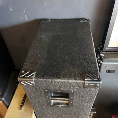 Avatar 2 x 12 4 Ohm Bass Cabinet image 9