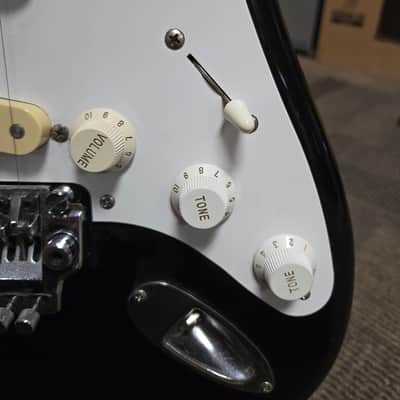 Squier 1987Japan Strat 1987 - Black image 5