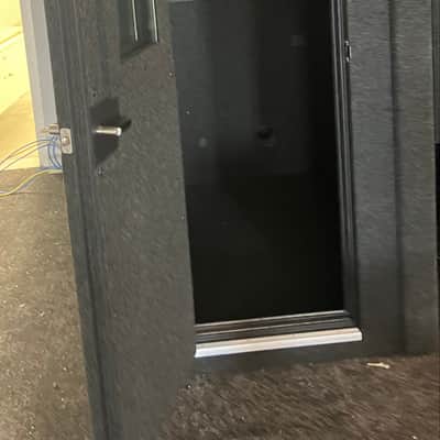 Whisper Room MDL 4260 E (SIZE “3.5 X 5 “) DOUBLE WALLS Professional   Sound Booth image 2