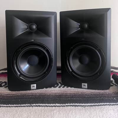 Pair of JBL LSR305 2-way active studio monitor speakers 5inch, 3 series, 2010’s, black with extras image 4