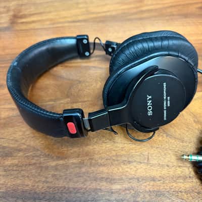 Sony MDR-V6 With New Earpads, Closed Back Studio Reference Headphones image 1