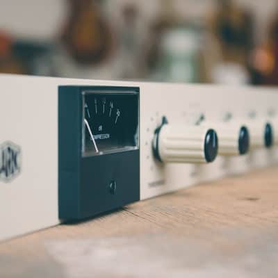 LARK Audio  Stereo Bus Compressor image 7