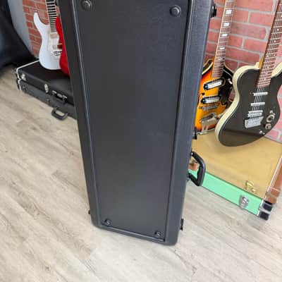 Schecter SGR-2A Avenger Series Guitar Hard Case 2010s - Black image 2