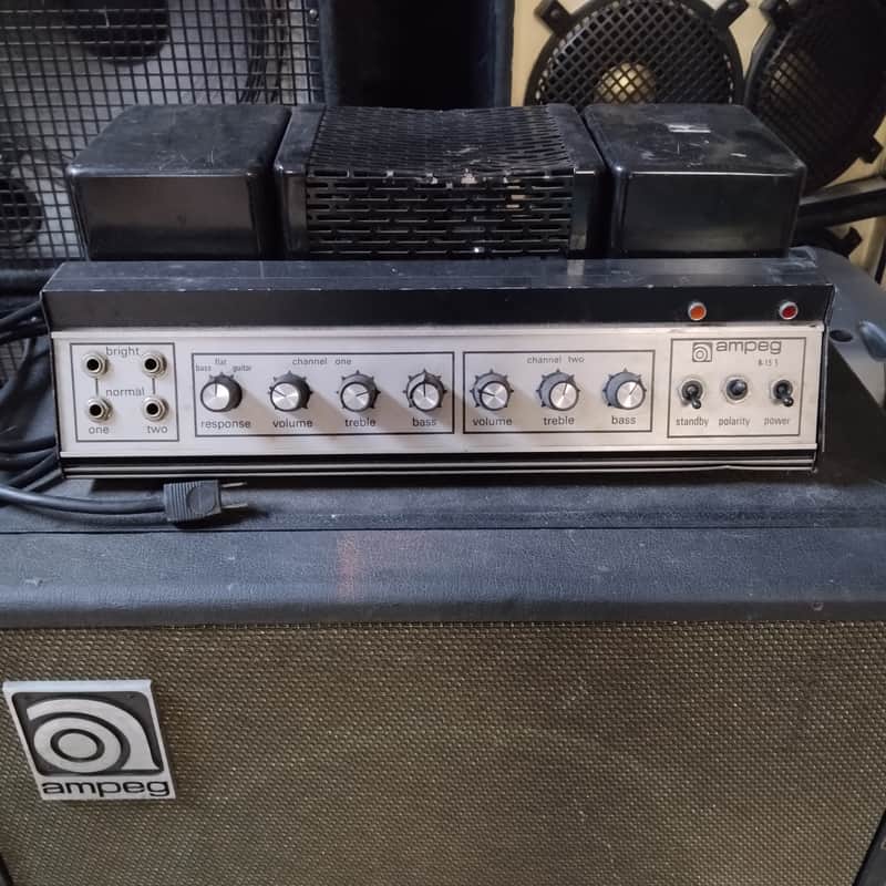 Ampeg B 15-S Flip Top