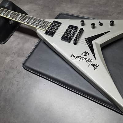 Dean Dave Mustaine King V VMNT Signature USA Custom Shop Flying V NAMM American Pre-Production Prototype 2006 PRE-GIBSON Megadeth Korina Signature Guitar Artist Owned by DAVE MUSTAINE Master Built Masterbuilt by Dean Zelinsky ESP DV8 Lawsuit image 21