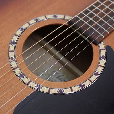 Art & Lutherie Cedar Dreadnought Acoustic Guitar in Antique Burst