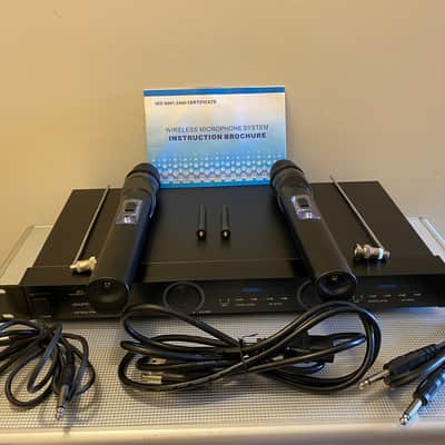 Bose AK-339 VHF Dual Channel Wireless Microphone System W/Case image 2