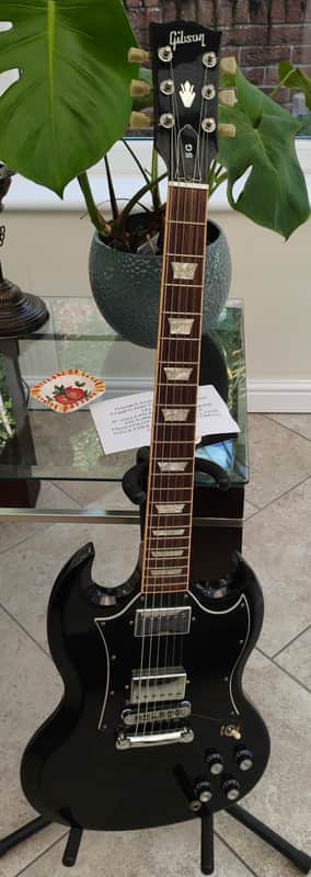 Gibson SG Standard USA, 2007, Ebony, with original Gibson hardcase image 1