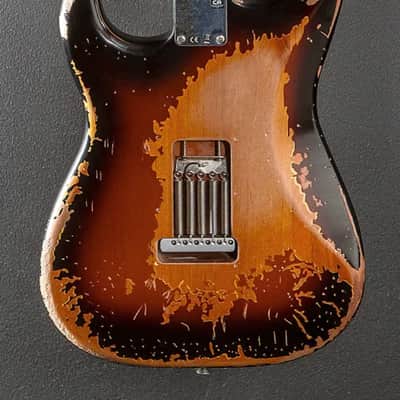 Fender Mike McCready Signature Stratocaster 2023 - Present - 3-Color Sunburst Relic image 3