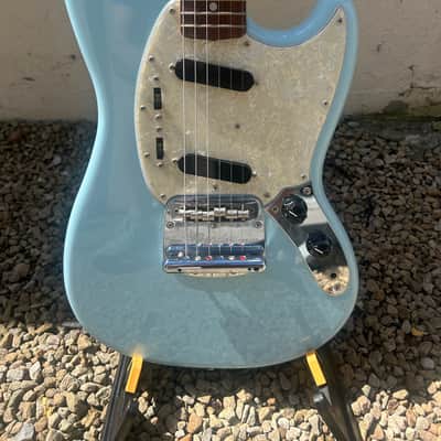 Fender MIJ 65 reissue Mustang 2008 - Daphne Blue image 3