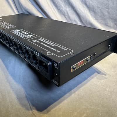 ART MX225 Stereo Dual-Source 5-Zone Distribution Mixer Bild 6