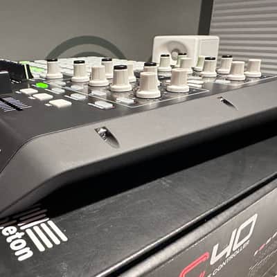 Akai APC40 2010s - Black image 5