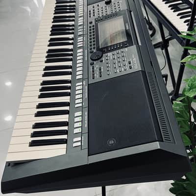 Yamaha PSR-S770 61-Key Arranger Workstation 2010s - Used