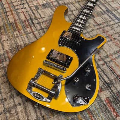 Schecter Stargazer 6 Vibrato 2024 - Present - Metallic Gold image 2
