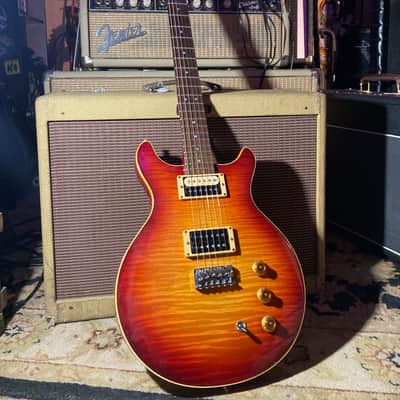 Hamer Sunburst 1991 - Cherry Sunburst image 2