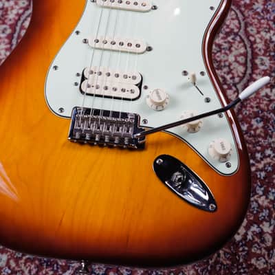 Fender Deluxe Stratocaster HS 2019 - Tobacco Sunburst image 13