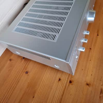 Denon PMA-720AE 2013 - Silver image 2